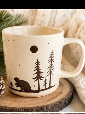Tim Hortons 2019 Holiday Mug 474mL Beaver Forest Scene Coffee Cup w/ Box